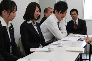 営業の研修現場について